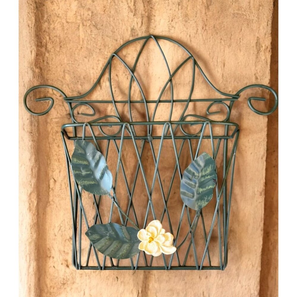 Decorative Wall-Mounted Metal Basket With Floral & Leaf Design